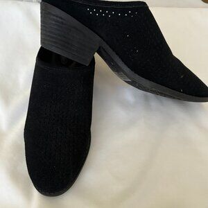 Black Mules, Me Too size 7M with a 2.5" heel